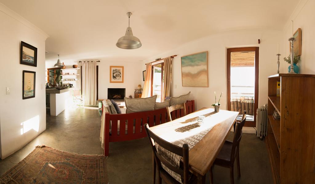 Stone Cottage Self-Catering Apartments Plettenbergbaai Buitenkant foto
