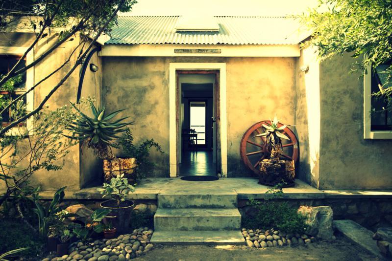 Stone Cottage Self-Catering Apartments Plettenbergbaai Buitenkant foto