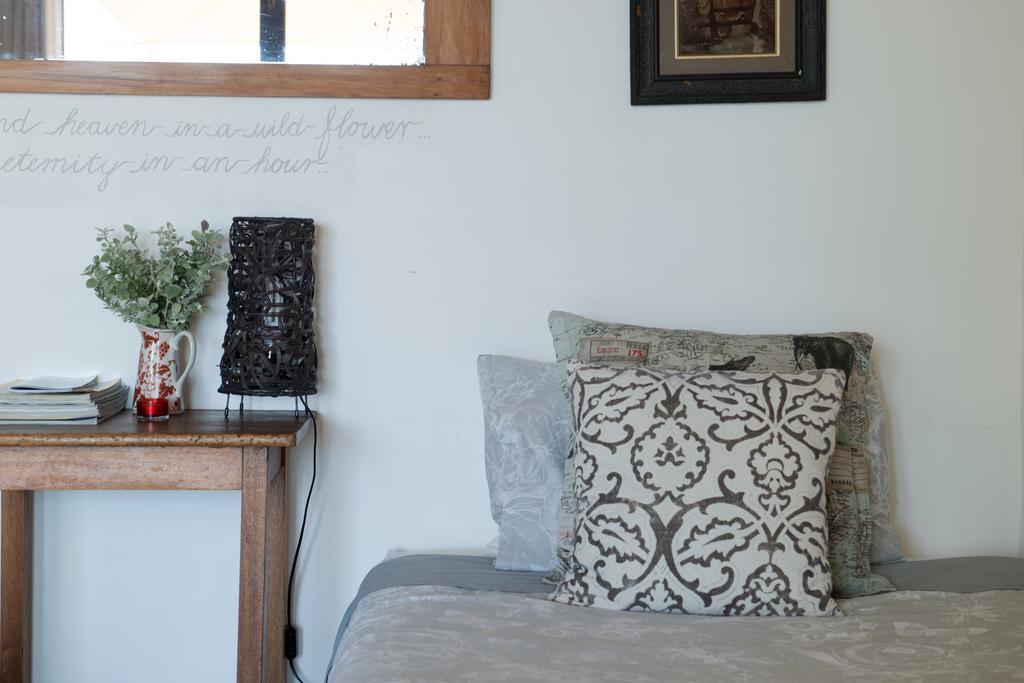 Stone Cottage Self-Catering Apartments Plettenbergbaai Buitenkant foto